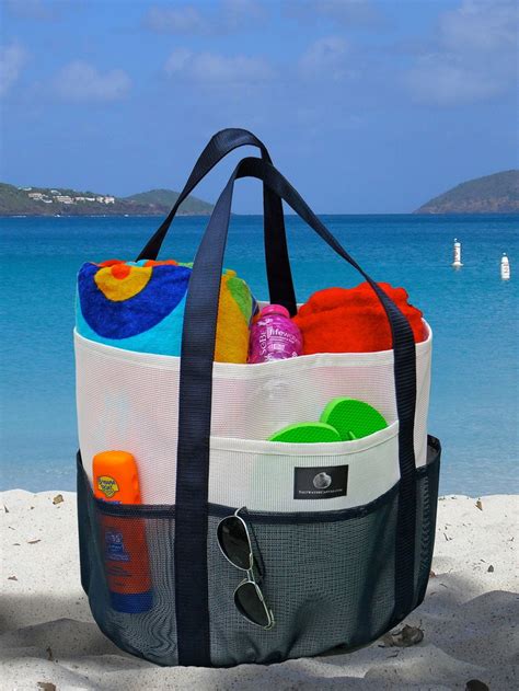 inexpensive beach bags and totes.